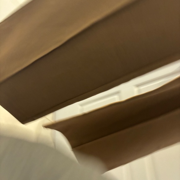 Everlane Dream Trouser - Picture 4 of 5